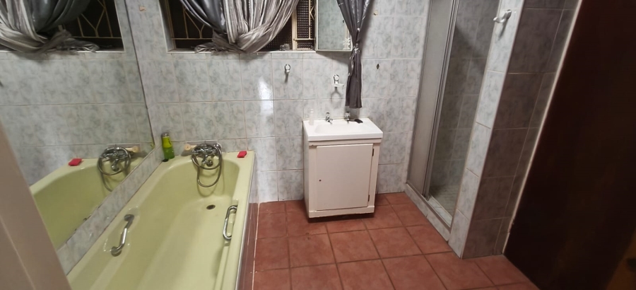 3 Bedroom Property for Sale in Protea Park North West